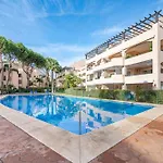 Amazing 4br Apart. Parking, Pool, Close To The Sea * Marbella
