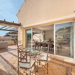 Amazing 4br Apart. Parking, Pool, Close To The Sea *
