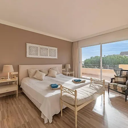 Amazing 4br Apart. Parking, Pool, Close To The Sea Marbella