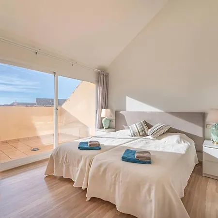 Amazing 4br Apart. Parking, Pool, Close To The Sea Marbella