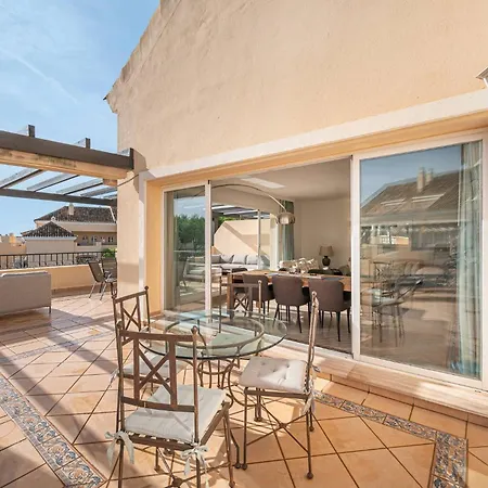 Amazing 4br Apart. Parking, Pool, Close To The Sea *