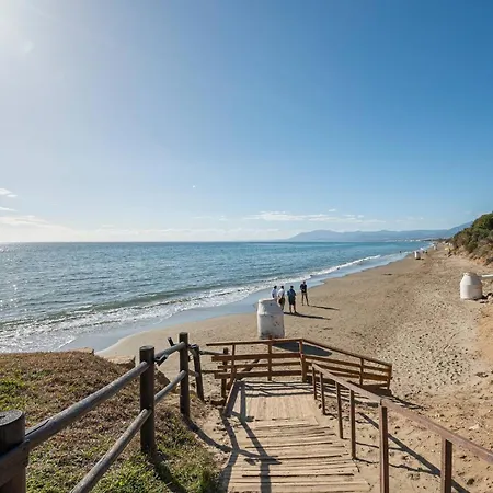 Amazing 4br Apart. Parking, Pool, Close To The Sea * Marbella