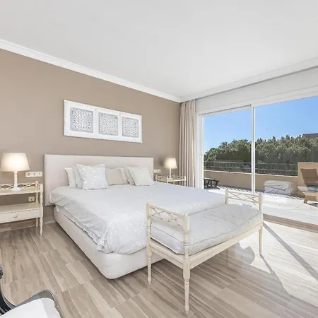 아파트 Amazing 4br Apart. Parking, Pool, Close To The Sea