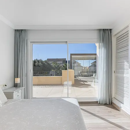 Amazing 4br Apart. Parking, Pool, Close To The Sea Apartman Marbella