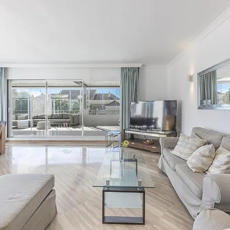 Amazing 4br Apart. Parking, Pool, Close To The Sea * Marbella