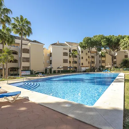 Amazing 4br Apart. Parking, Pool, Close To The Sea *