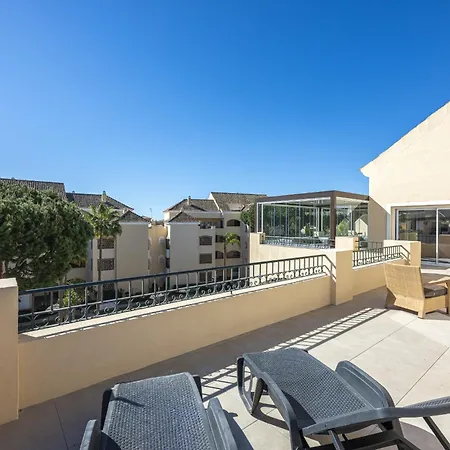 아파트 Amazing 4br Apart. Parking, Pool, Close To The Sea 마르베야