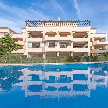 Amazing 4br Apart. Parking, Pool, Close To The Sea Marbella