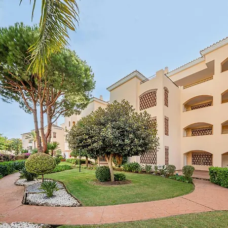 Amazing 4br Apart. Parking, Pool, Close To The Sea Marbella