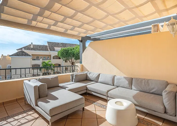 公寓 Amazing 4br Apart. Parking, Pool, Close To The Sea 马尔韦利亚