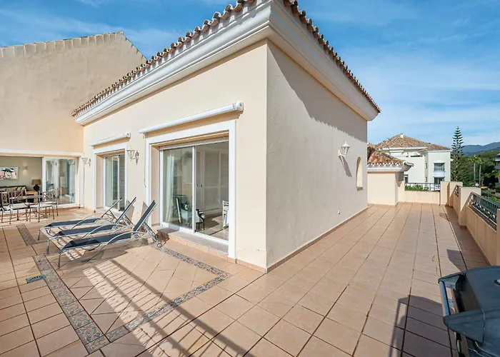 公寓 Amazing 4br Apart. Parking, Pool, Close To The Sea *