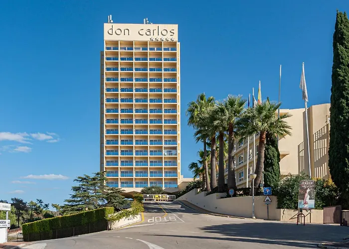 公寓 Amazing 4br Apart. Parking, Pool, Close To The Sea 马尔韦利亚